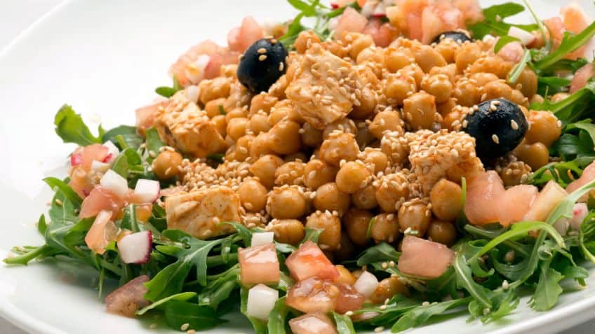 Ensalada-de-garbanzos-y-rucula Día Mundial de las Legumbres