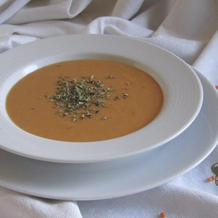 Sopa-fria-de-tomate-y-lentejas-rojas-700x700