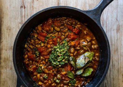 ESTOFADO DE ALUBIAS BORLOTTI CON PESTO DE ZANAHORIA