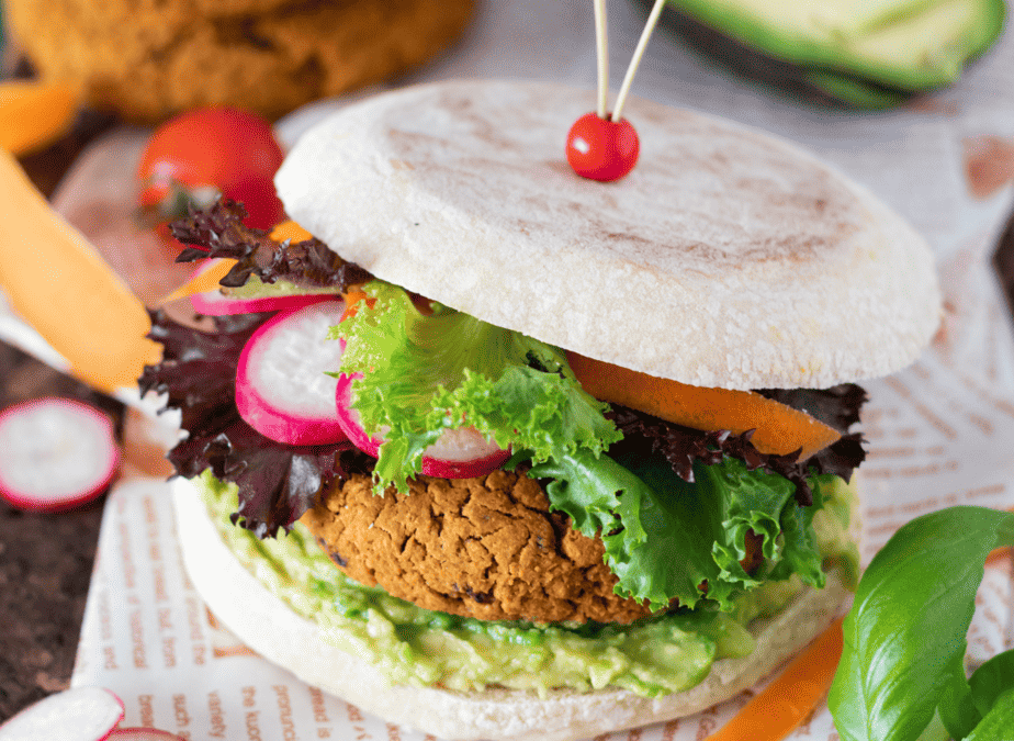 Hamburguesa de garbanzos y tomate seco